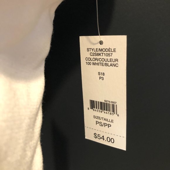 *HP* NWT! Lord & Taylor Classic Wrap Top SP - Picture 2 of 12